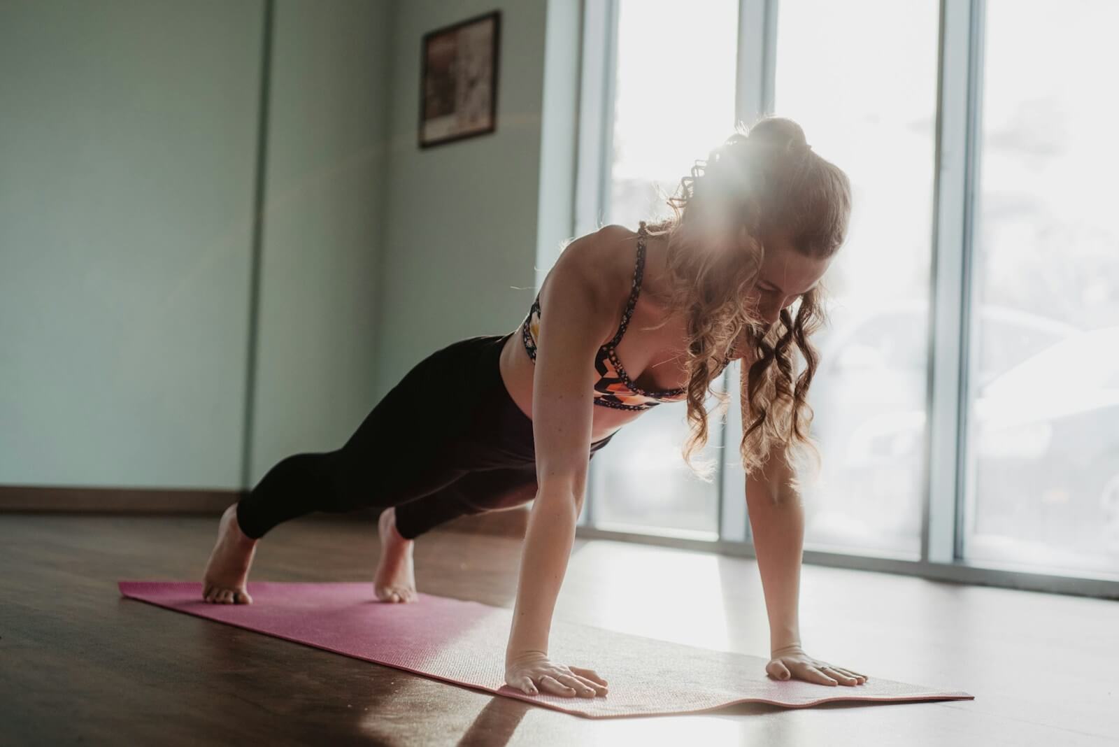 woman doing pushup